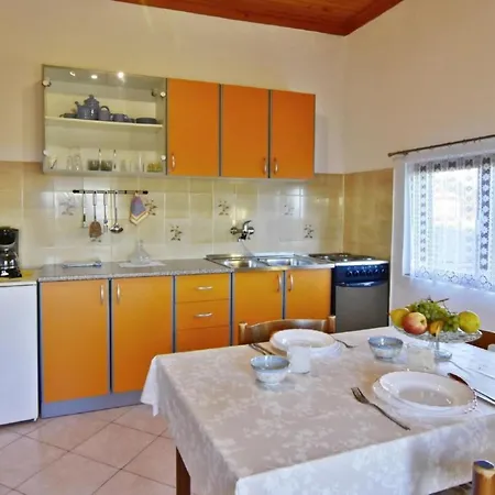 Luciana 1 By Interhome